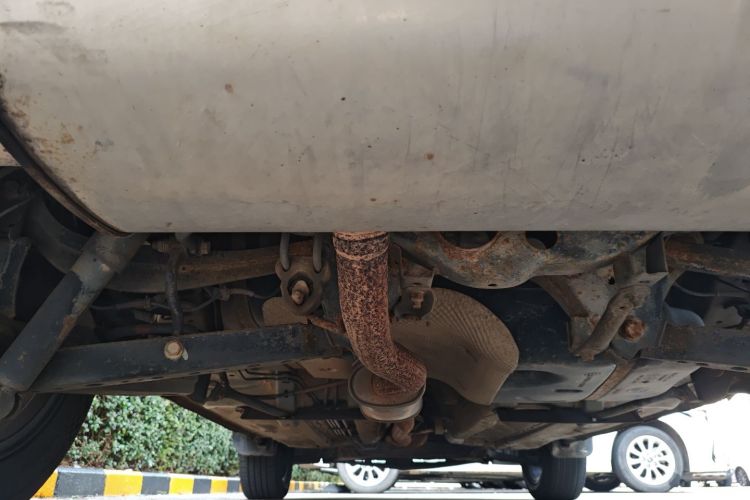 海马S5 2015款 1.5T CVT旗舰型局部细节9009