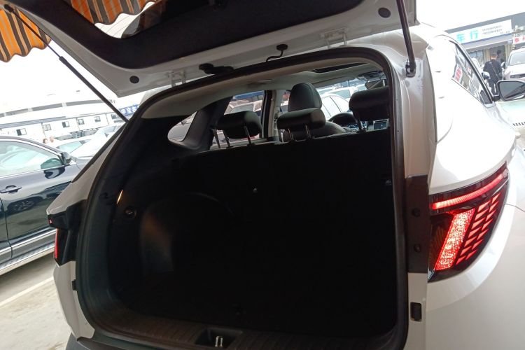 现代 2023款 途胜L 1.5T 自动两驱GLX精英版局部细节23