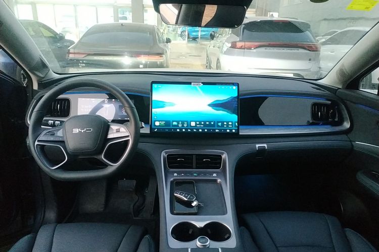 比亚迪 海狮07 DM-i 2025款 150 领航+版中控内饰7002