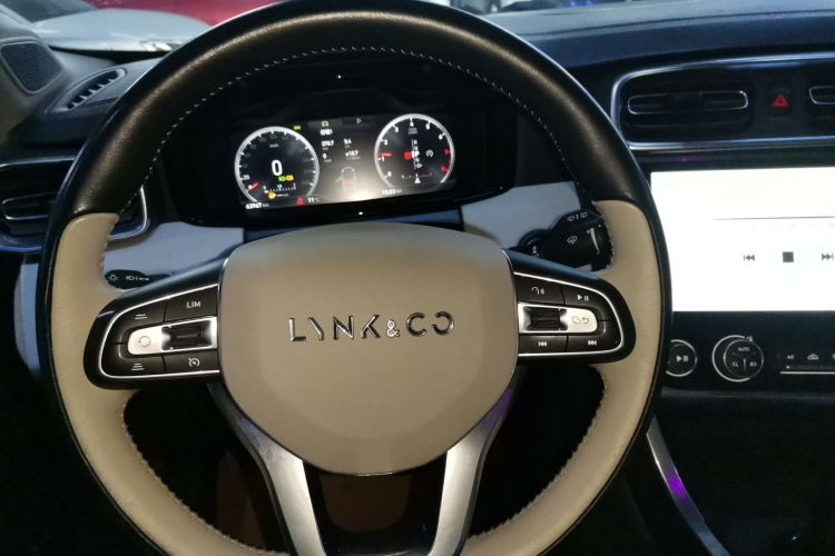 领克01 2017款 2.0T 两驱耀Pro版局部细节13