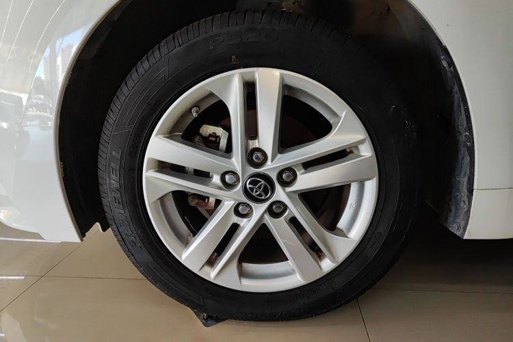 丰田 雷凌 2021款 185T CVT豪华版车身外观6007