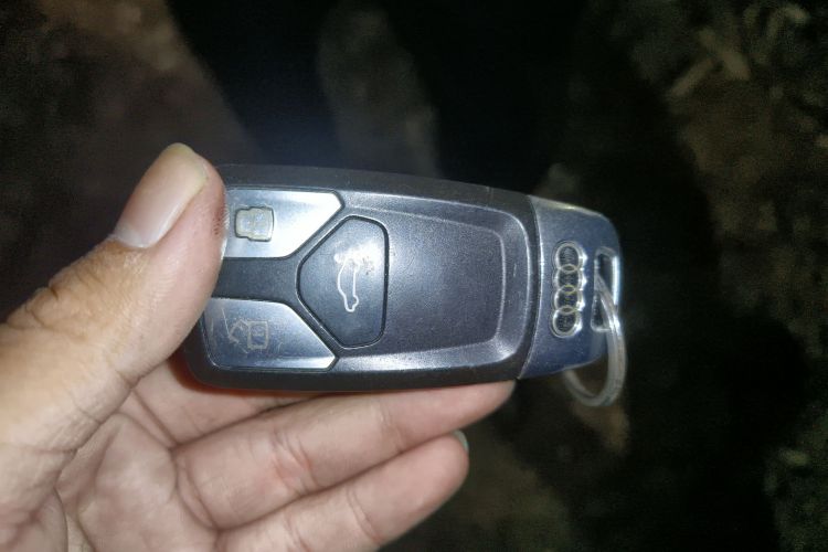 奥迪A4L 2018款 30周年年型 40 TFSI 进取型中控内饰11