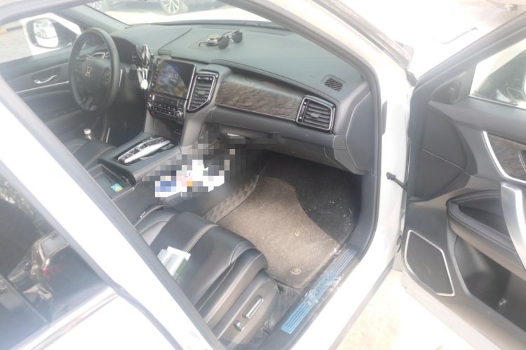 本田UR-V 2020款 370TURBO 两驱尊雅版局部细节9005