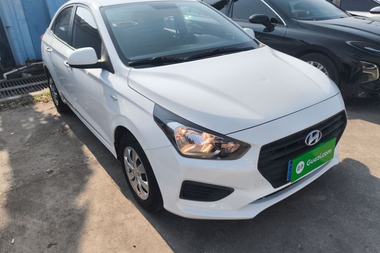 现代 瑞纳 2017款 1.4L 手动焕新版 国VI车身外观3