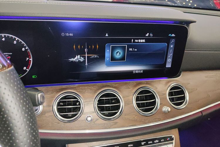 奔驰E级 2020款 改款 E 260 L局部细节16