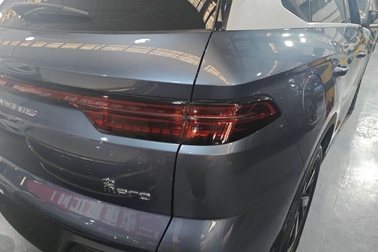 比亚迪 宋Pro新能源 2023款 冠军版 DM-i 110KM超越型车身外观9