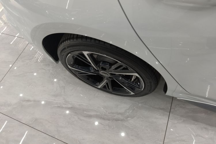 奥迪A3 2024款 Sportback 35 TFSI 时尚运动型车身外观6008