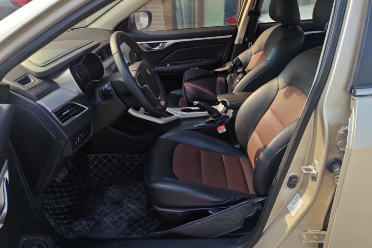 吉利汽车 远景 2018款 1.5L 自动尊贵型中控内饰19