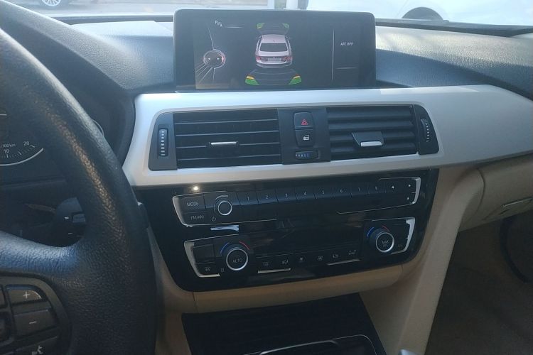 宝马3系 2016款 320Li 进取型局部细节16