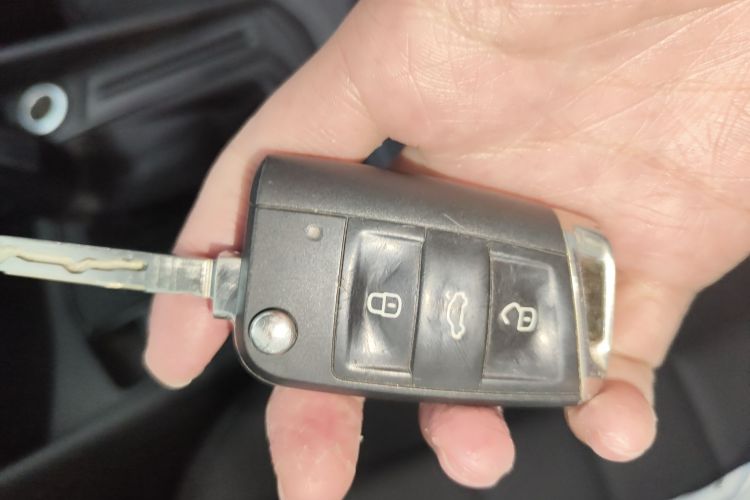 大众 朗逸 2023款 1.5L 自动得逸版中控内饰11