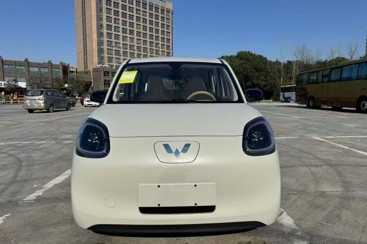 五菱汽车 宏光MINIEV 2025款 四门版 进阶款车身外观2