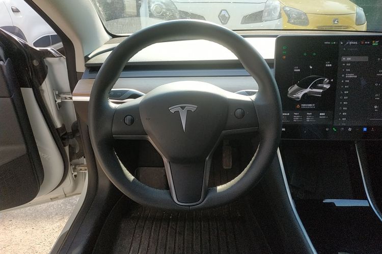 特斯拉 Model 3 2020款 改款 标准续航后驱升级版中控内饰13