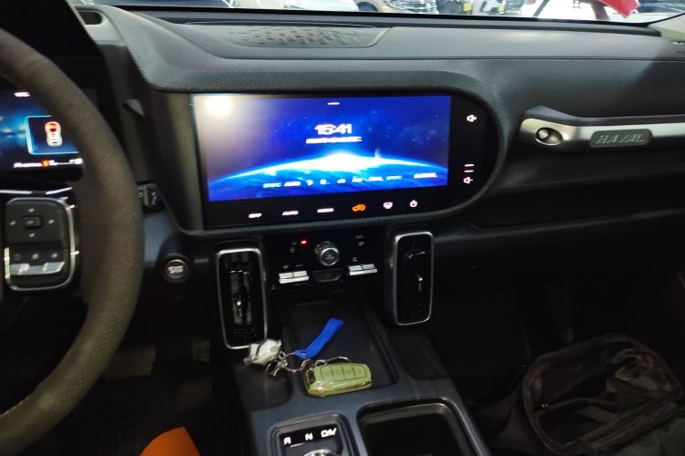 哈弗大狗 2021款 1.5T DCT两驱马犬版中控内饰16