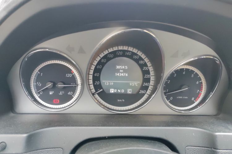 奔驰C级 2010款 C 200 CGI 时尚型中控内饰15