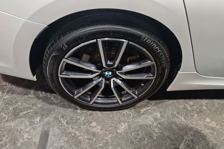 宝马3系 2022款 325Li M运动套装车身外观6008