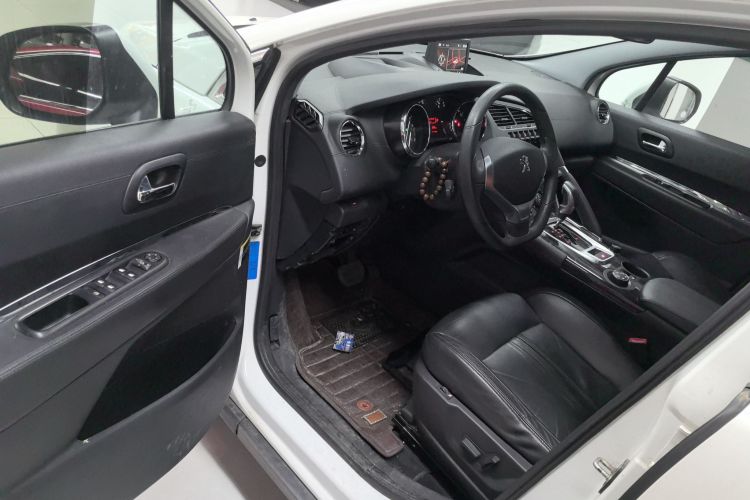 标致3008 2013款 1.6THP 自动至尚版中控内饰20