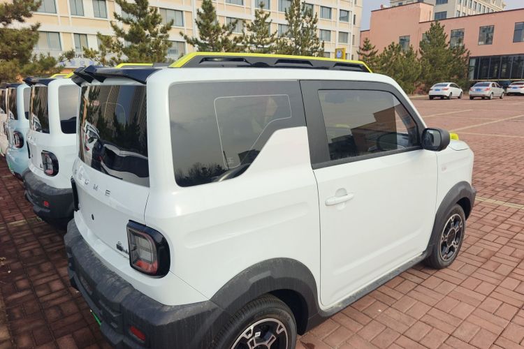 吉利银河 2025款 210km 熊猫骑士车身外观7