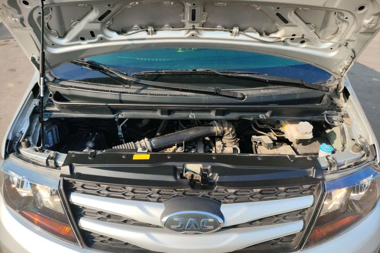 江淮瑞风 瑞风M3 2019款 创客版 1.8L 豪华型机舱底盘24