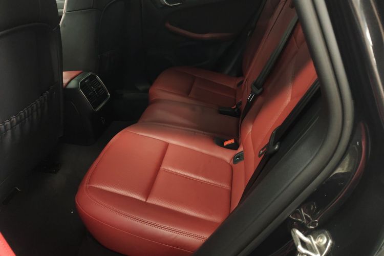 保时捷 2023款 Macan 2.0T中控内饰21