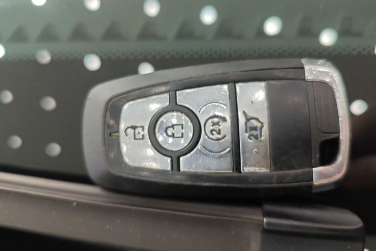 林肯 飞行家 2021款 3.0T V6 四驱尊享版中控内饰11