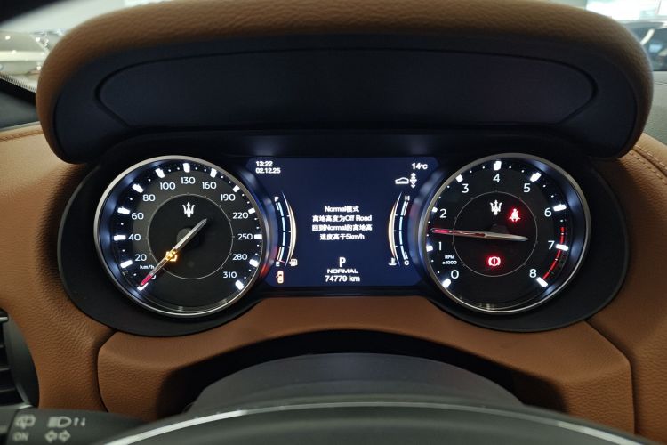 玛莎拉蒂 Levante 2021款 3.0T 标准版局部细节14