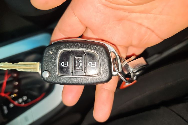 现代 领动 2016款 1.6L 自动智炫·精英型中控内饰7001