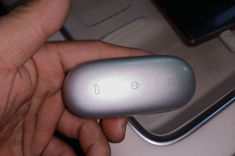 理想汽车 理想L8 2024款 Ultra中控内饰11