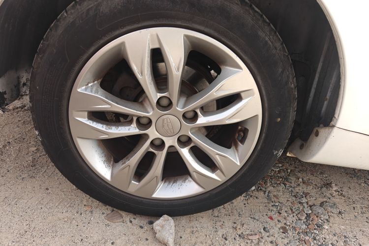 吉利汽车 帝豪 2016款 三厢 1.5L 手动向上版车身外观6008