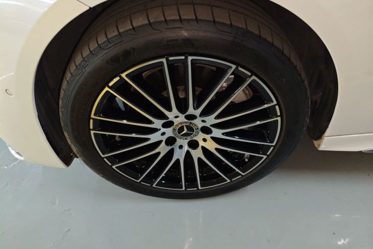 奔驰C级 2023款 C 260 L 运动版车身外观6007