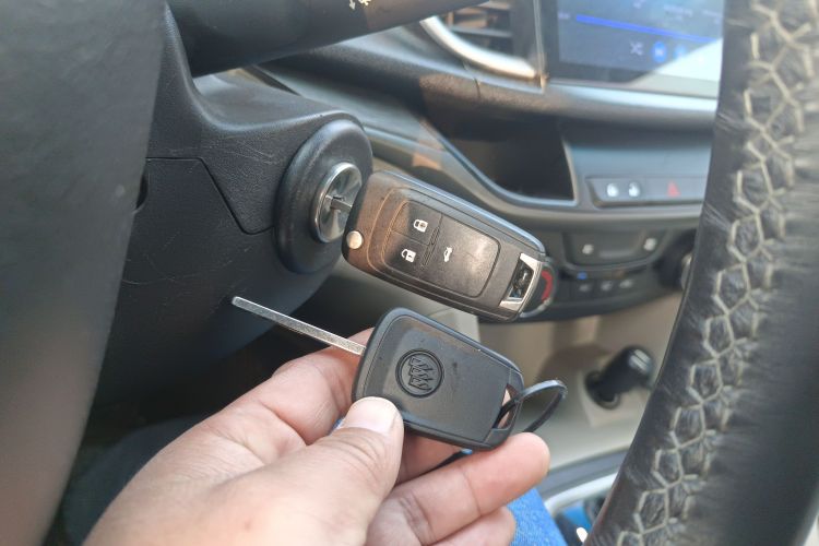 别克 英朗 2018款 15T 双离合精英型 国V中控内饰7001