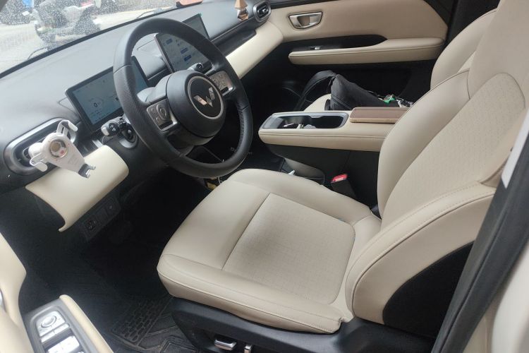 五菱汽车 五菱缤果PLUS 2024款 330km 五座版局部细节19