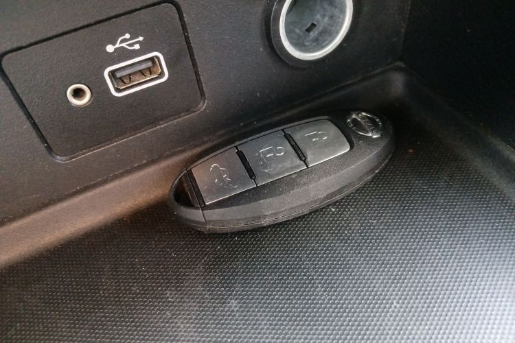 日产 轩逸 2020款 1.6L XL CVT悦享版中控内饰11