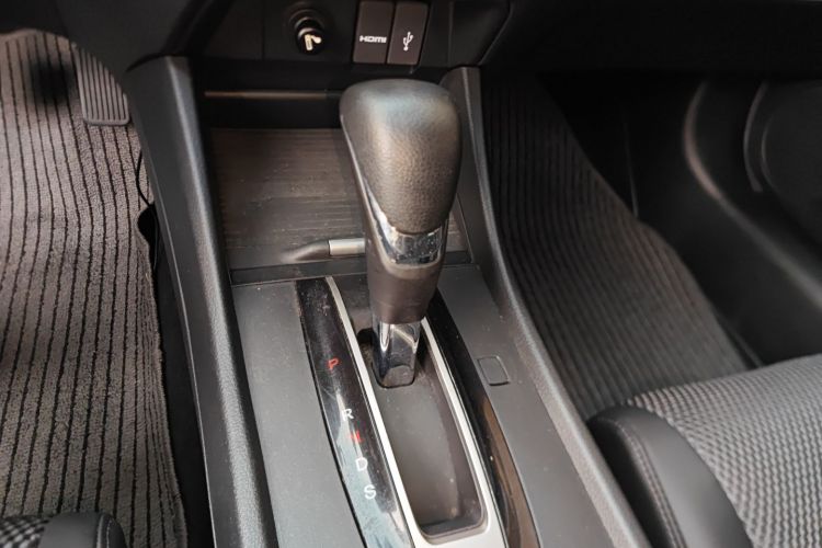 本田 杰德 2013款 1.8L 自动舒适版 5座中控内饰18