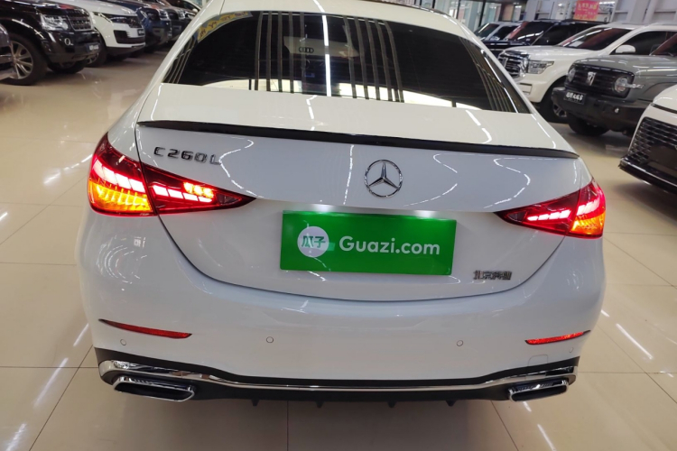 奔驰C级 2024款 改款 C 260 L 运动版车身外观6