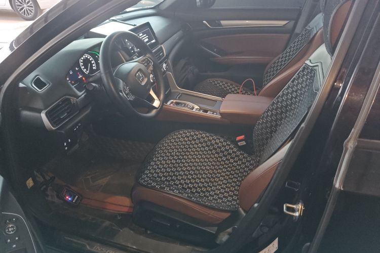 本田 英仕派 2022款 锐·混动 2.0L 净雅版中控内饰19