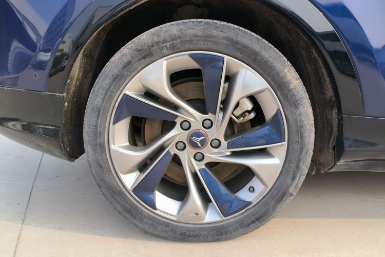 岚图汽车 岚图FREE 2021款 四驱标准增程专属豪华套装车身外观6008