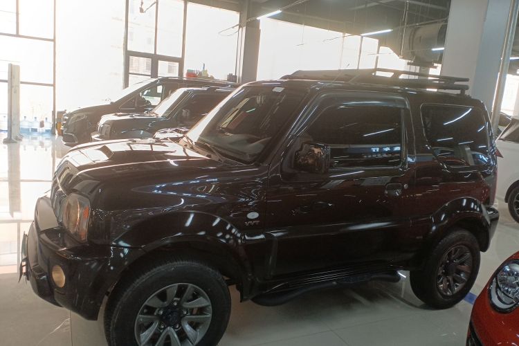 铃木 吉姆尼 2015款 1.3 AT JLX车身外观6003