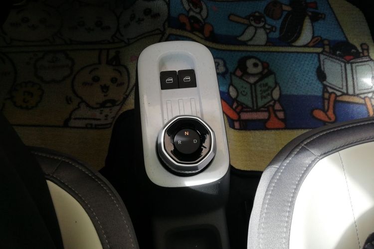 吉利银河 2024款 200km 熊猫卡丁局部细节18