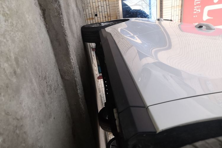 上汽大通MAXUS 大通G50 2023款 PLUS 1.5T 自动护航版局部细节9001