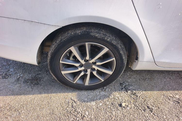 吉利汽车 帝豪 2019款 领军版 1.5L 手动向上亚运版 国VI车身外观6008