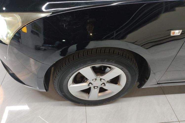 雪佛兰 科鲁兹 2014款 1.6L SL百万纪念版 MT车身外观6007