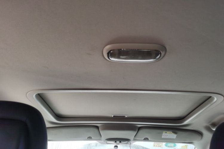 Jeep 指南者(进口) 2014款 改款 2.0L 两驱进取版局部细节22