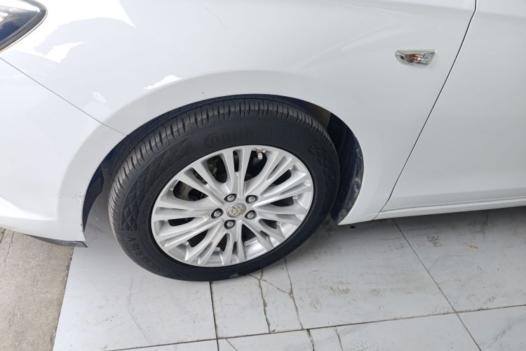 别克 英朗 2017款 15N 自动精英型车身外观6001