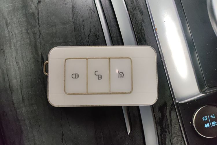 比亚迪 秦Pro新能源 2018款 EV500 智联领耀型中控内饰11