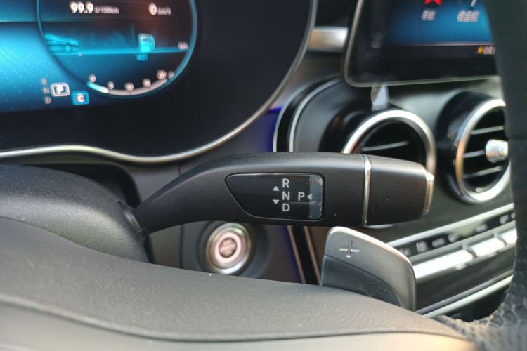 奔驰C级 2020款 C 260 L 运动版中控内饰18