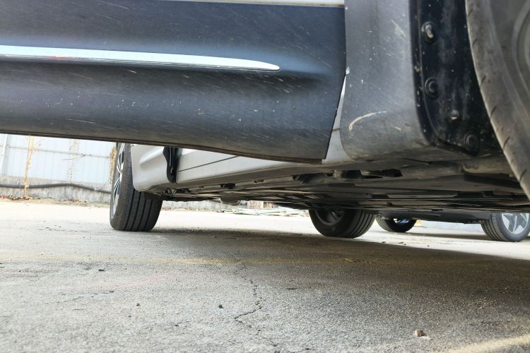 奔驰GLB 2024款 GLB 200 动感型局部细节9001