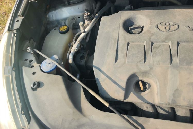 丰田 逸致 2011款 180E CVT精英版局部细节9006