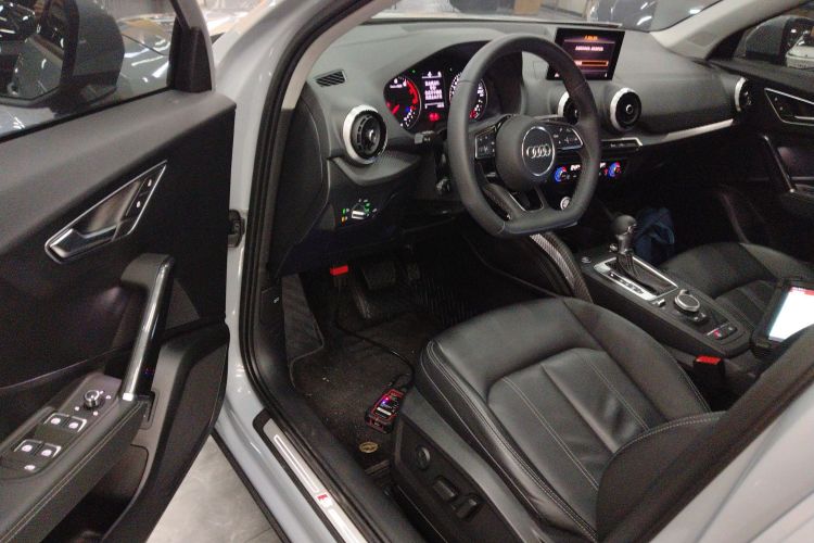 奥迪Q2L 2023款 35TFSI 时尚动感型中控内饰20