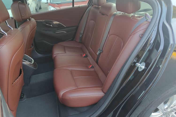 别克 君越 2014款 2.0T SIDI 精英技术型中控内饰21