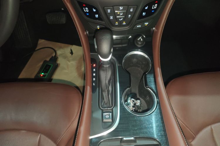 别克 昂科威 2020款 20T 两驱豪华型局部细节18